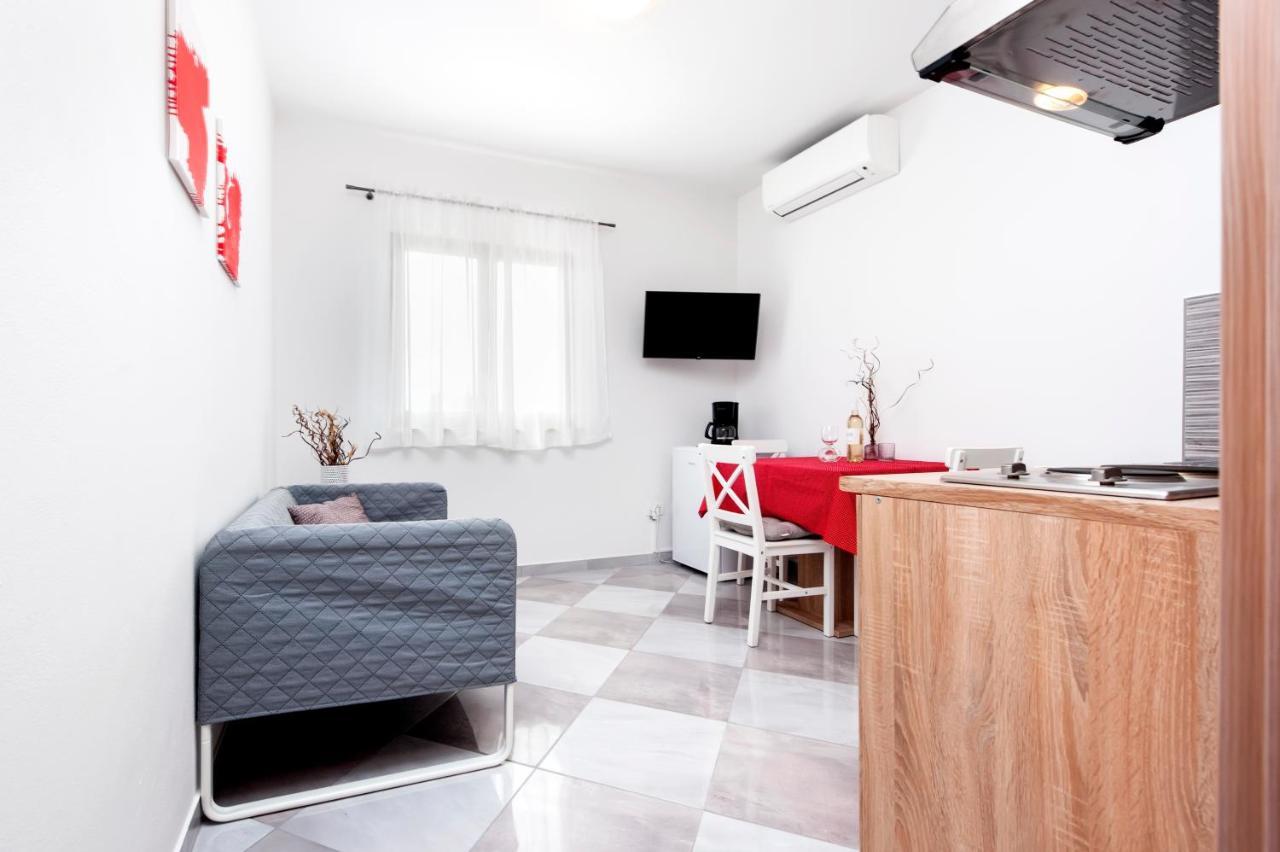 Vinko Apartment *